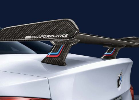 BMW M Performance Heckspoiler Carbon durchströmt