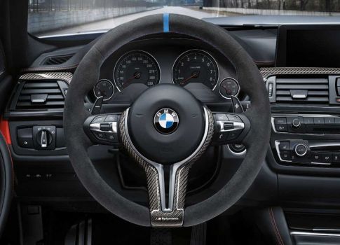 BMW M Performance Lenkrad Alcantara mit Carbonblende und Racedisplay